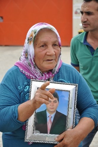 Kozan cezaevinde bir tutuklu açlık grevine başladı