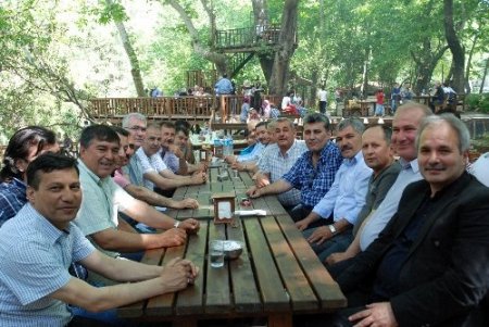 Kozan EML mezunları Dağılcak’ta bir araya geldi