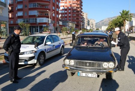 Kozan Emniyet Müdürlüğü Emniyet Kemeri Uygulamasını Yoğunlaştırdı
