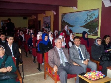 Kozan İmam Hatip Lisesi'nden Kutlu Doğum etkinliği