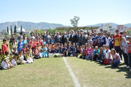 Kozan Köy Okulları Futbol Turnuvası sona erdi