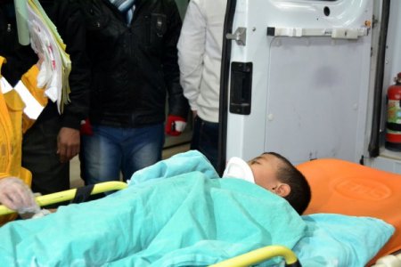 Kozan'da çocuğa çarpan sürücü kaçtı