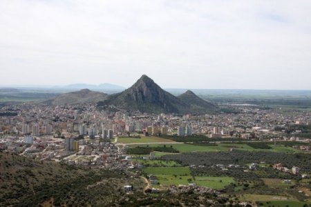 Kozan'da Hafif Şiddetli İki Deprem Korkuttu