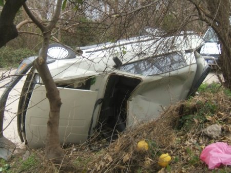 Kozan'da Küçük Yaşta Sürücü Kaza Yaptı