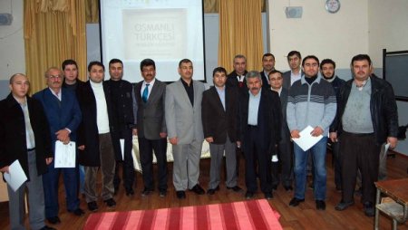 Kozan’da Osmanlıca öğrenen 44 kişiye sertifikaları verildi