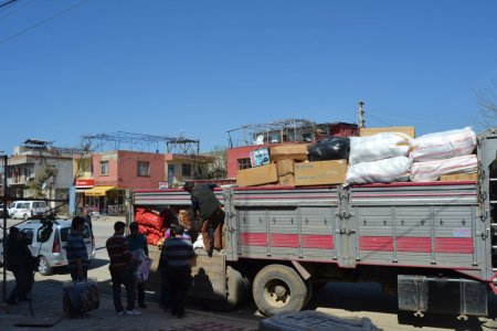 Kozan'da Suriyeliler için toplanan yardımlar gönderildi