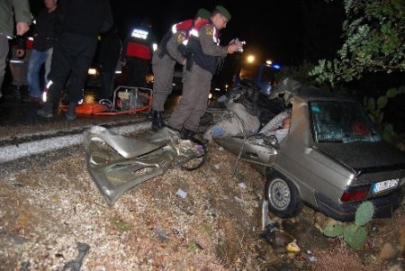 Kozan’da Trafik Kazası: 2 Ölü, 4 Yaralı