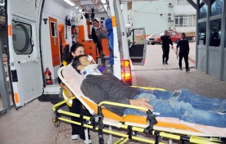 Kozan'da trafik kazası: 3 yaralı