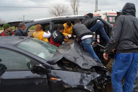 Kozan’da trafik kazası: 9 yaralı