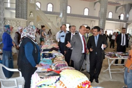 Kozan'da yapımı devam eden 5 bin kişilik cami yararına kermes