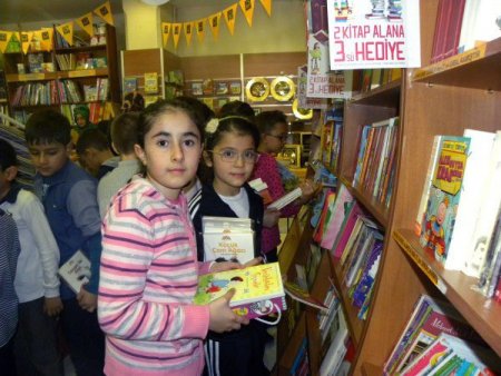 Kozanlı öğrenciler Adana'yı gezdi