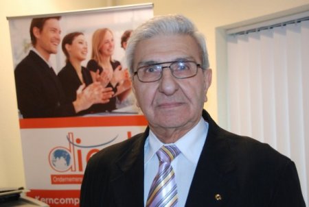 Kraliçe tahtı bıraktı, Türkleri üzdü