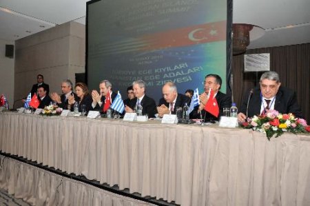 Krizdeki Komşuda Ekonomi Zirvesi Düzenlendi