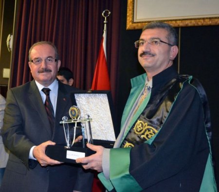 KSÜ, 20’nci kuruluş yıl dönümü törenle kutladı