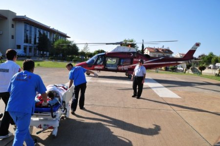 Küçük çocuk düğün yemeği yapılan kaynar kazana düştü