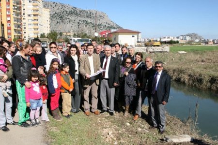 Küçük Emine’nin öldüğü yol, kaçak çıktı