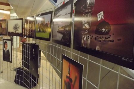 Küçük fotoğrafçılardan engelli kardeşleri yararına fotoğraf sergisi