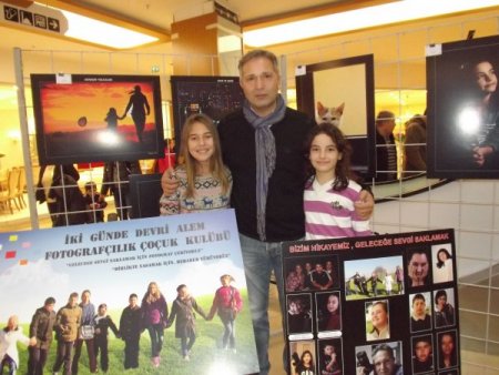 Küçük fotoğrafçılardan engelli kardeşleri yararına fotoğraf sergisi