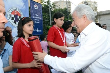 Küçük satranççılar madalyalarını aldı