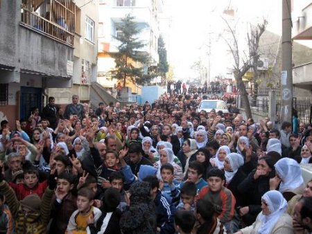 Küçükçekmece'de Dtp Protestosu