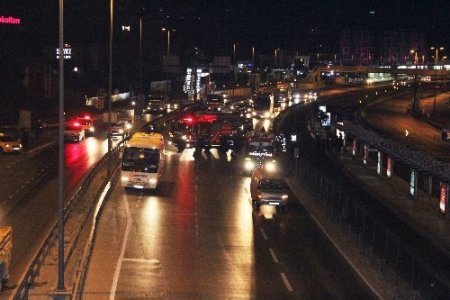 Küçükçekmece'de kaza: 1 ölü, 3 yaralı