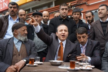 Küçükler, çalışma ofisini Mahallebaşı'na taşıyacak