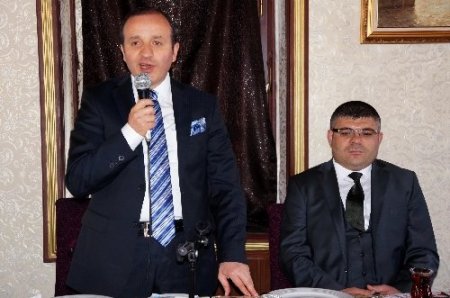 Küçükler: Hizmeti inkar küfürdür