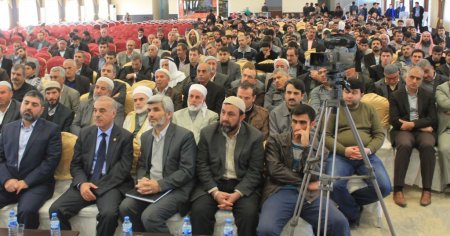 Kudüs Fatihi Selahaddin Eyyubi üç dilde anlatıldı