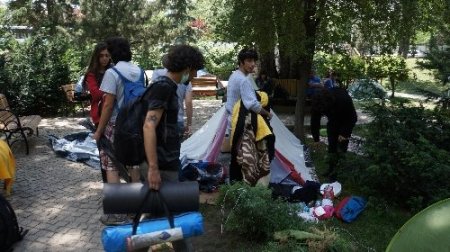 Kuğulu Park eyleminde ‘çadır’ gerilimi