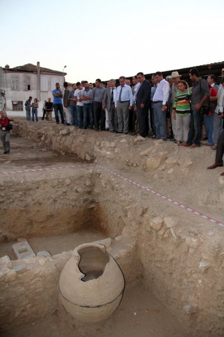 Kültür Bakanı Günay: Hep birlikte akıl tutulması yaşıyoruz