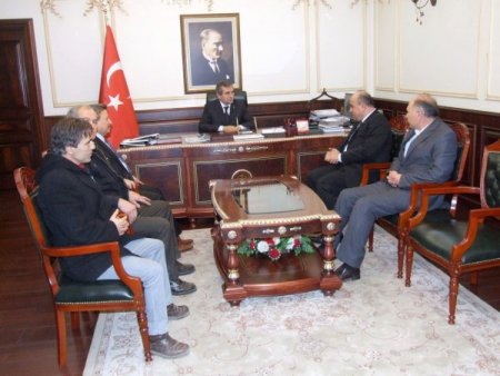 Kulüp Başkanı Çelik’ten, Vali Yazıcı’ya teşekkür plaketi