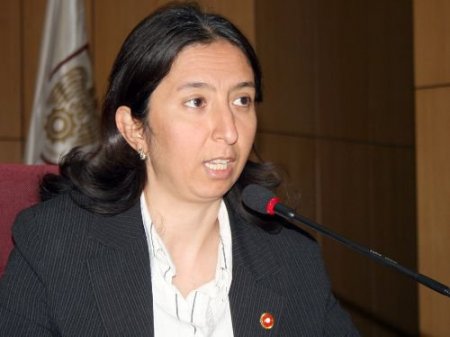 Kum Ocaklarının Bozduğu Yolları Devlet Yapıyor