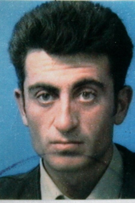 Kumayı Kabul Etmeyen Eşini Ve Kayınpederini Öldürdü