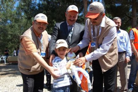 Kumbara Kardeş Kulübü'nün Oyuncakları Kahramanmaraşlı Çocuklarla Buluştu