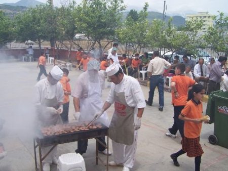 Kumluca Koleji, Sbs Öncesi Öğrenci Ve Velilere Mangal Partisi Verdi