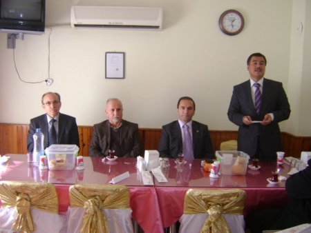 Kumluca’da Eğitime Katkı Sağlayanlar Ödüllendirildi