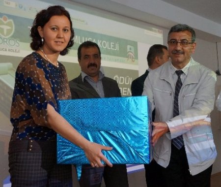 Kumluca'da hem öğrenciler hem öğretmenleri ödüllendirildi