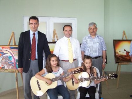 Kumlucalı Kursiyerler, Eserlerini Kulede Sergiledi