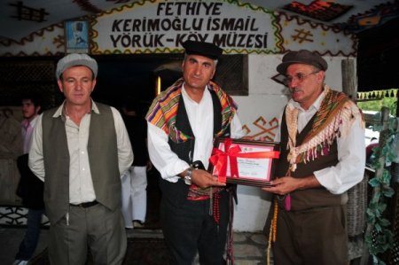 Kundaklanan Yörük Müzesi yeniden açıldı