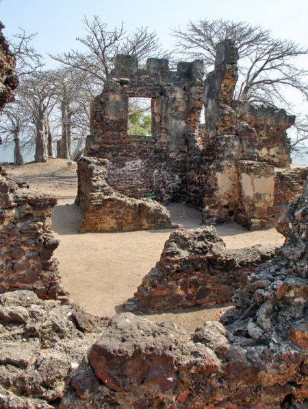 Kunta Kinte’nin Adası Yok Olma Tehlikesi İle Karşı Karşıya