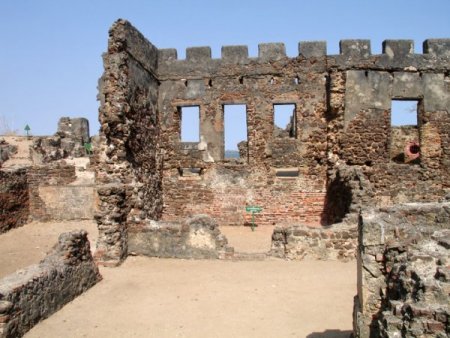 Kunta Kinte’nin Adası Yok Olma Tehlikesi İle Karşı Karşıya