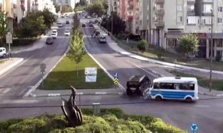 Kuralları hiçe sayan sürücüler mobese kameralarından kaçamadı