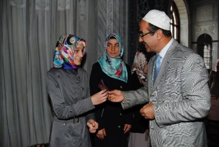 Kur'an-ı Kerim'i en güzel şekilde okumak için yarıştılar