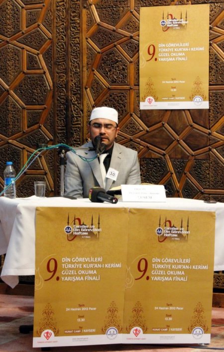 Kuran-ı Kerim’i En Güzel Yaşar Zorlu Okudu