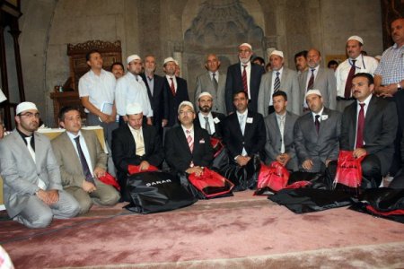 Kuran-ı Kerim’i En Güzel Yaşar Zorlu Okudu