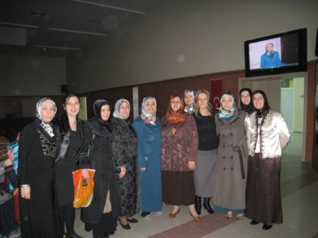 "kur'an Kursları Bayanların Sosyalleşmesini Sağlıyor"