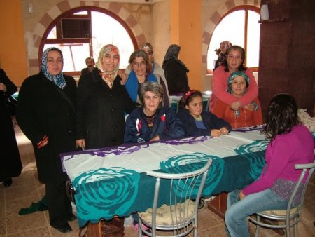 Kur’an Kursu Öğrencileri Yaşlıları Ziyaret Etti