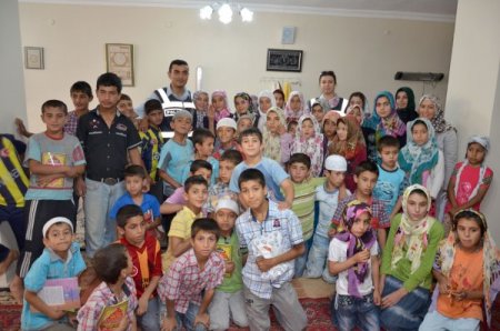 Kur'an Kursu Öğrencilerine 'Aile, Ev Ve Çocuk Emniyet'i Konulu Seminer Verildi