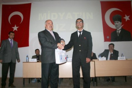 Kur’an Ve Ezan Sevgisi Midyat’ta Salona Sığmadı