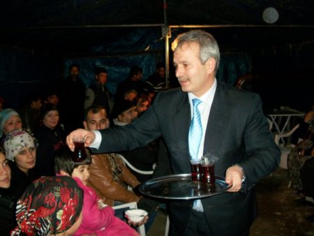 Kurban keserek CHP’den AK Parti’ye geçtiler